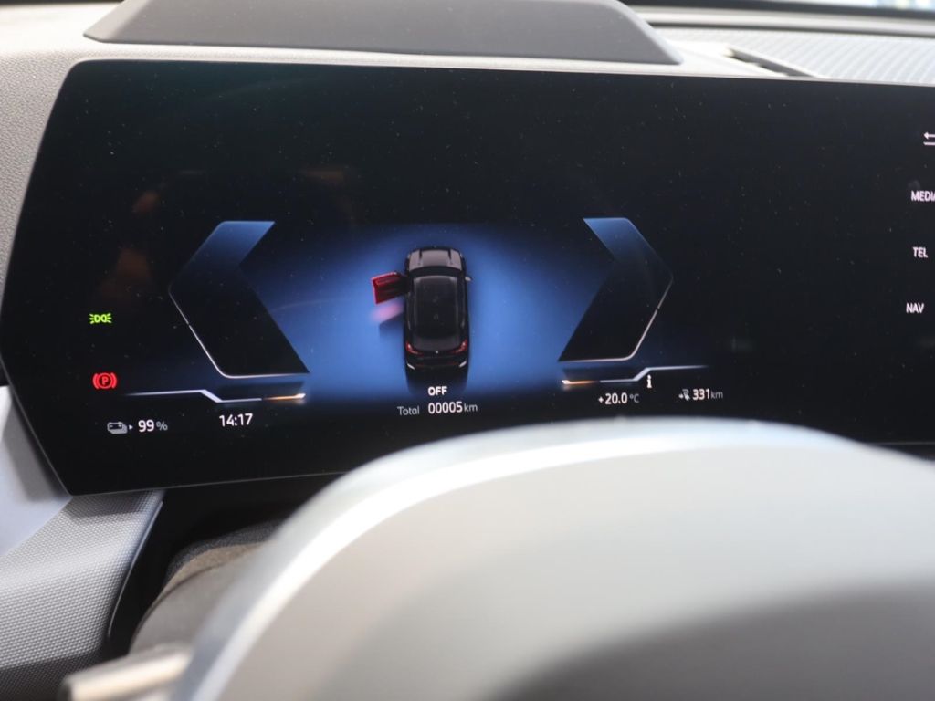 BMW iX1 - Bild 9