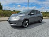 Nissan Leaf Tekna - graue Nissan Leaf