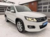 Volkswagen Tiguan 2.0 TDI BMT 4M'R-LINE'LED'KAMERA'NAVI'2.H - Volkswagen Tiguan in Kiel