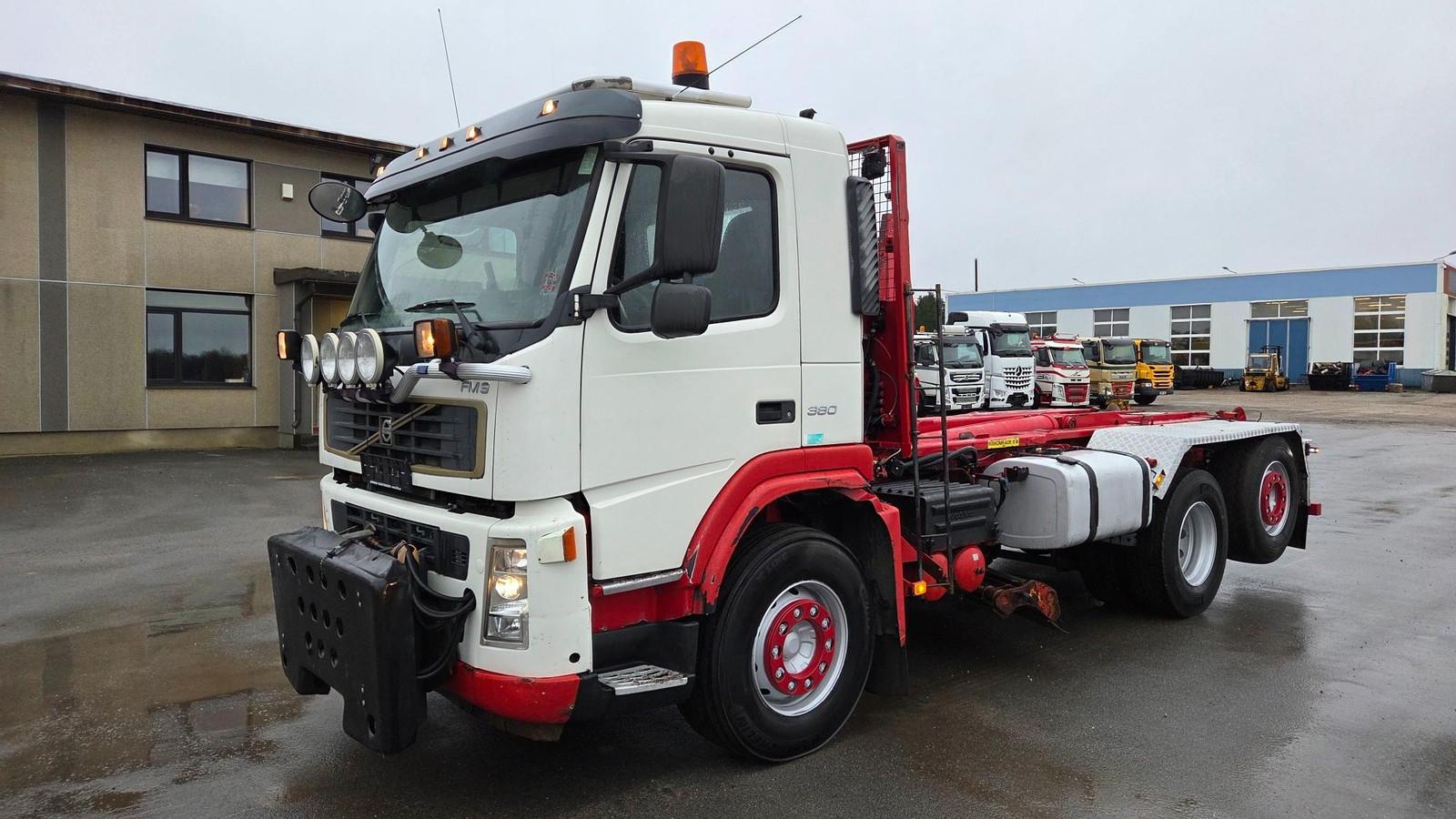 Volvo FM380 6X2*4 plow