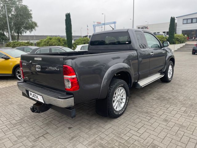 Toyota Hilux  Extra Cab Comfort 4×4