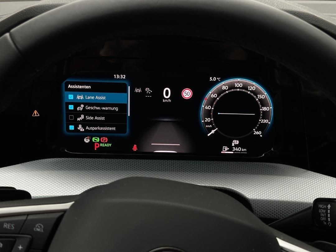 Fahrzeugabbildung Volkswagen Golf VIII 1.5 eTSI 85 kW Goal Kamera,LED,Matrix