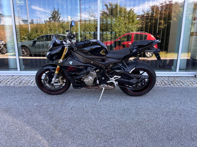 BMW S 1000 R Sport- und Dynamikpaket aus 1. Hand seh