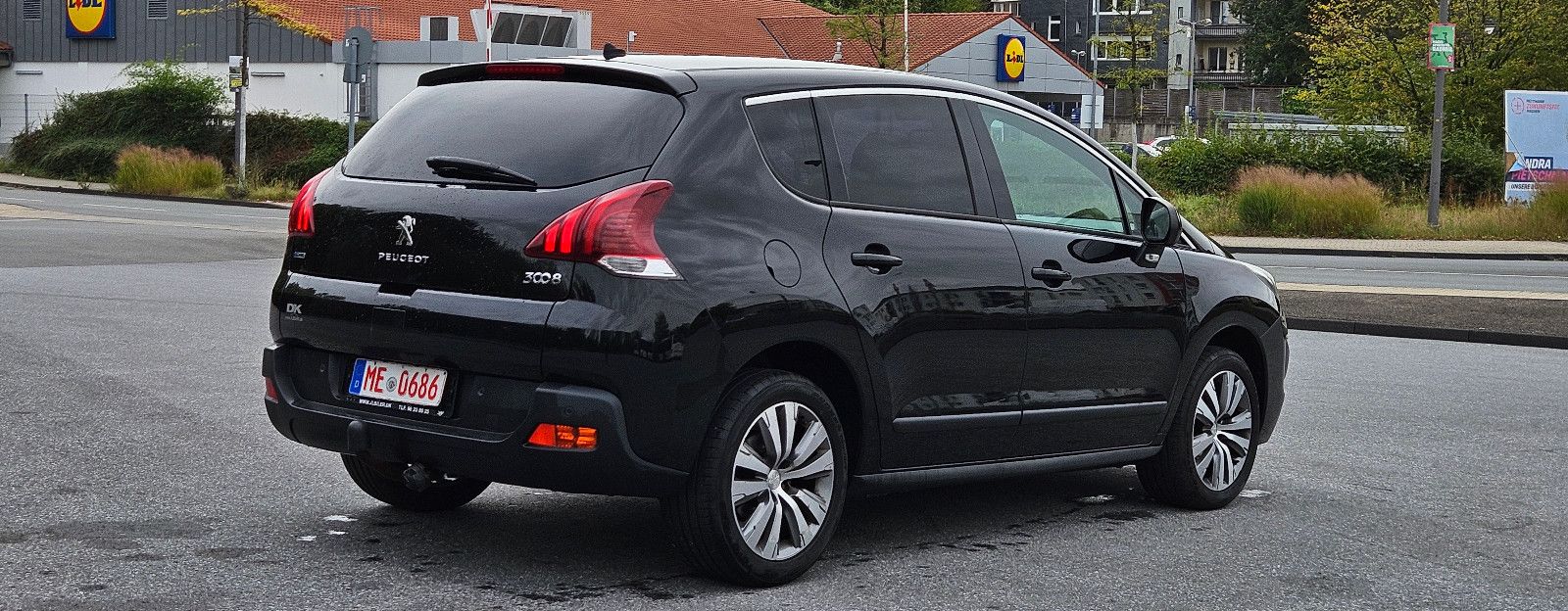 PEUGEOT 3008 Active AHK Euro6 Klimaautomatik Sitzheizung