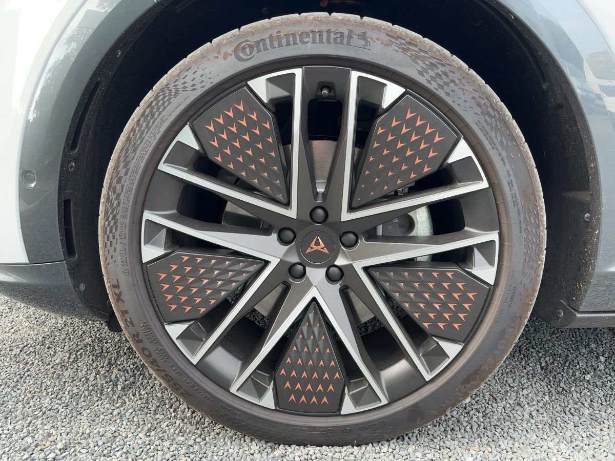 Cupra Tavascan - Bild 12