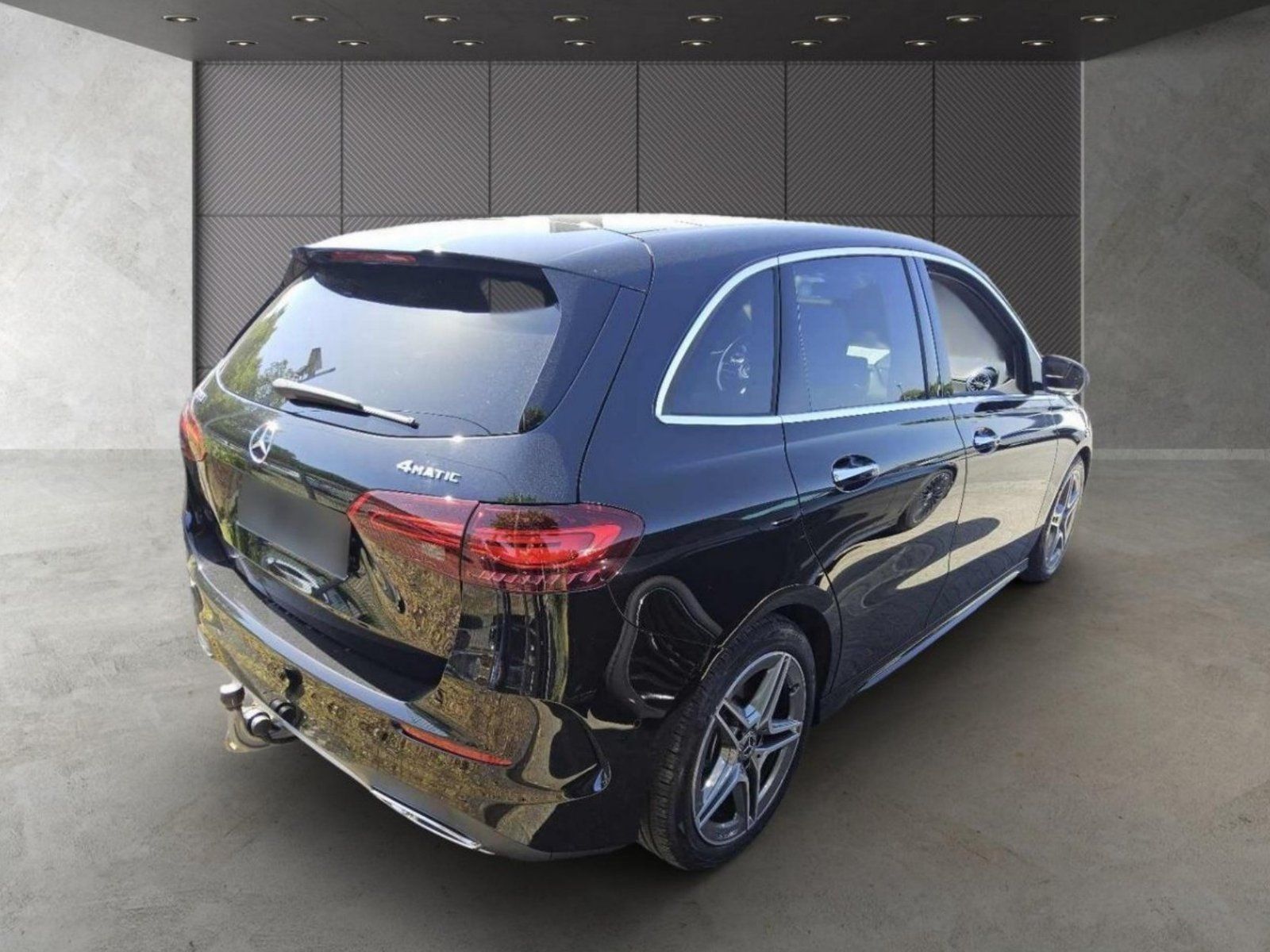 Fahrzeugabbildung Mercedes-Benz B 220 4M AMG Premi+ AHK Memo MLED Pano HUD KeyGo