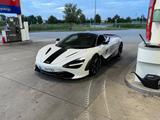 McLaren 720S - weiße McLaren 720S
