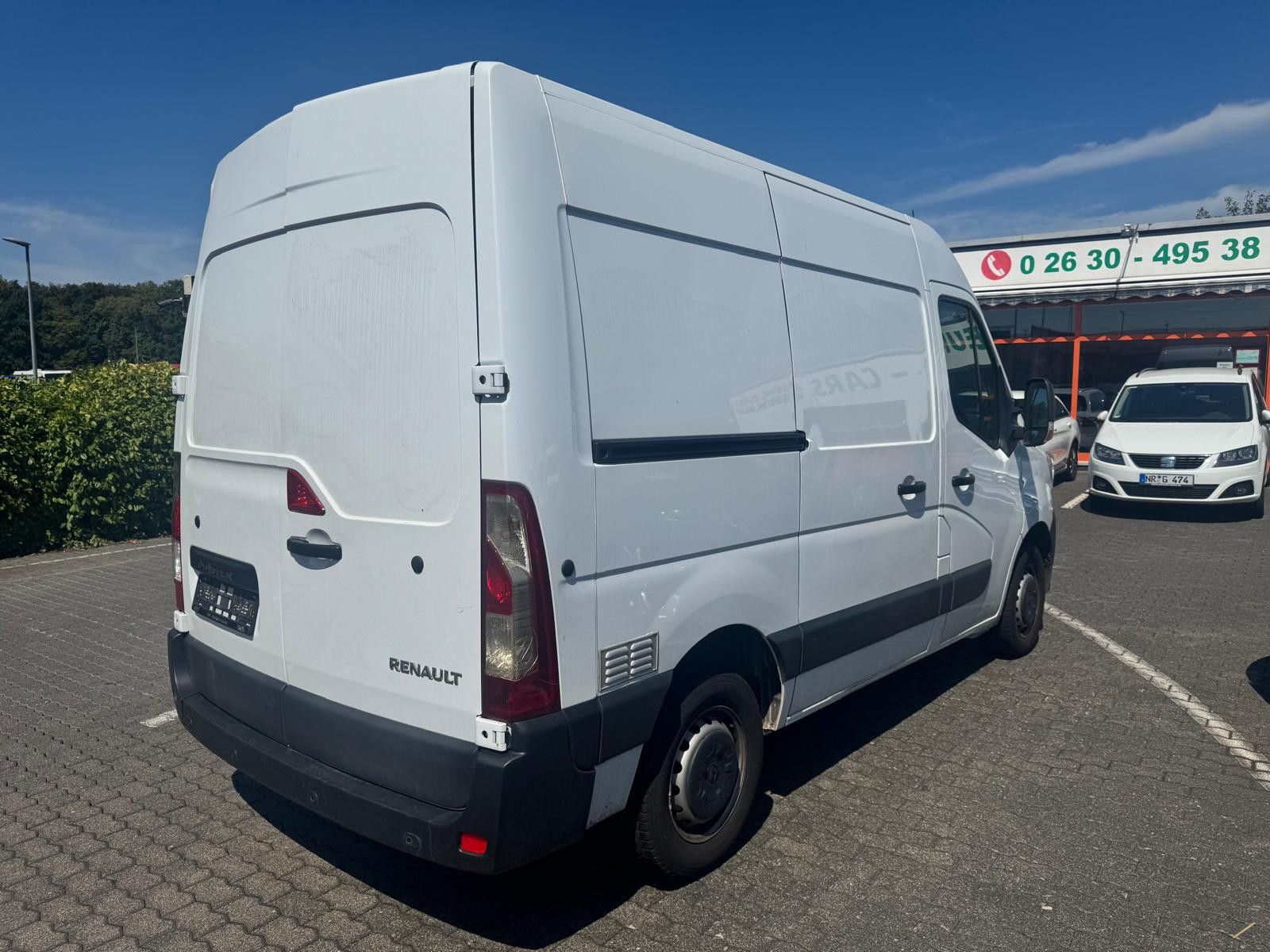 Fahrzeugabbildung Renault Master III Kasten L1H2 HKa 3,5t/1.HAND/TEMPOMAT