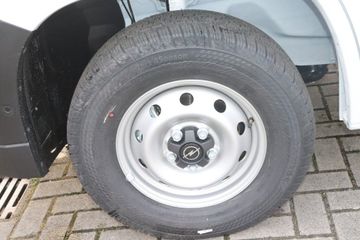 Fotografie des Opel Movano 2.2 BlueHDi 140 L2H2