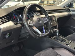 VW Passat Variant - Ansicht 16