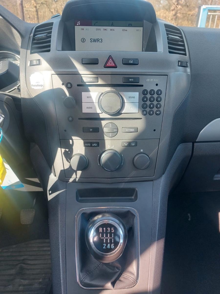 Opel Zafira 2007 — photo 13