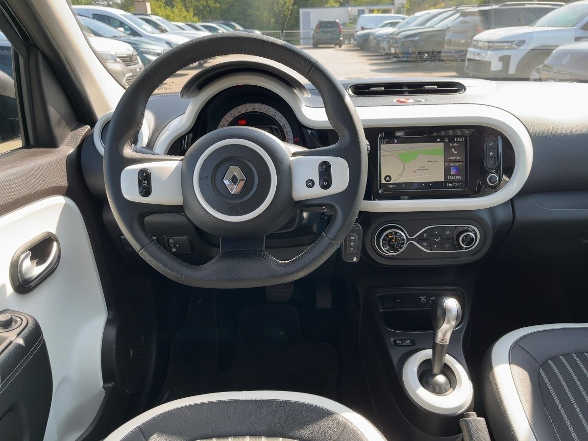 Fahrzeugabbildung Renault Twingo E-TECH INTENS Kamera SHZ Faltdach