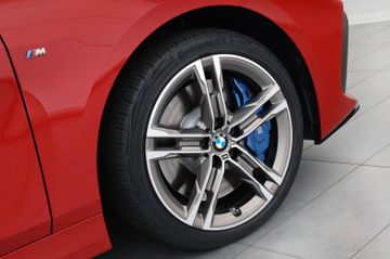 BMW M135i xDrive SAG LiveCoPro HUD H&K RFK 1.Hand