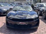 Chevrolet Camaro 6.2 V8 ZL1 LEDER CARPLAY KEYLESS - Chevrolet Camaro: Leder
