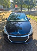Peugeot 208 1.0 VTi 68 PS  3-Türer  HU 05/2027 - Peugeot 208 von privat
