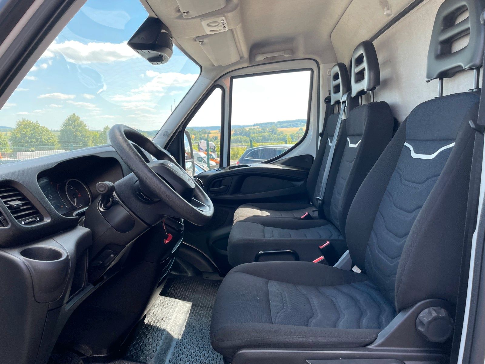 Fahrzeugabbildung Iveco Daily 35S16 *Koffer*LBW*Klima*