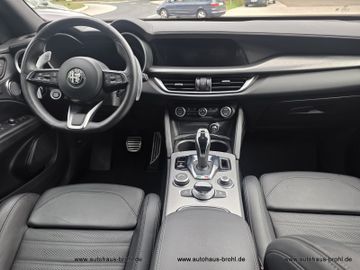 Alfa-Romeo Stelvio - 9