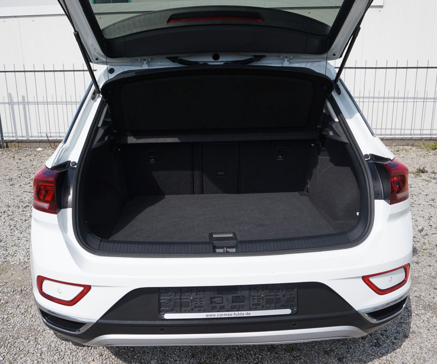 Fahrzeugabbildung Volkswagen T-Roc Style,DSG,Alcantara,LED Plus,Navi,IQ.Light