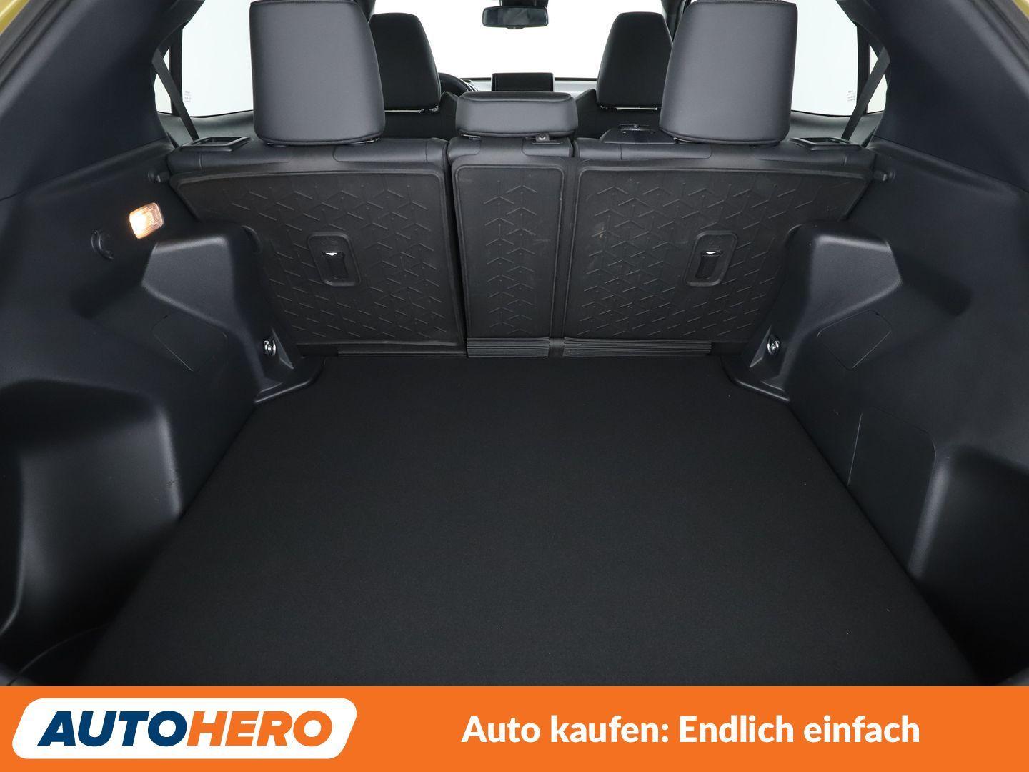 Toyota Yaris Cross 1.5 Hybrid AWD-i Premiere Edition, миниатюра 16