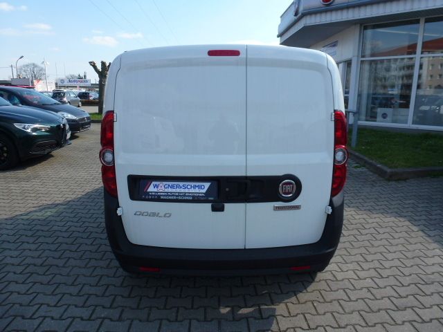 Fahrzeugabbildung Fiat Doblo KaWa SX 1.6 Mjet (100 PS)