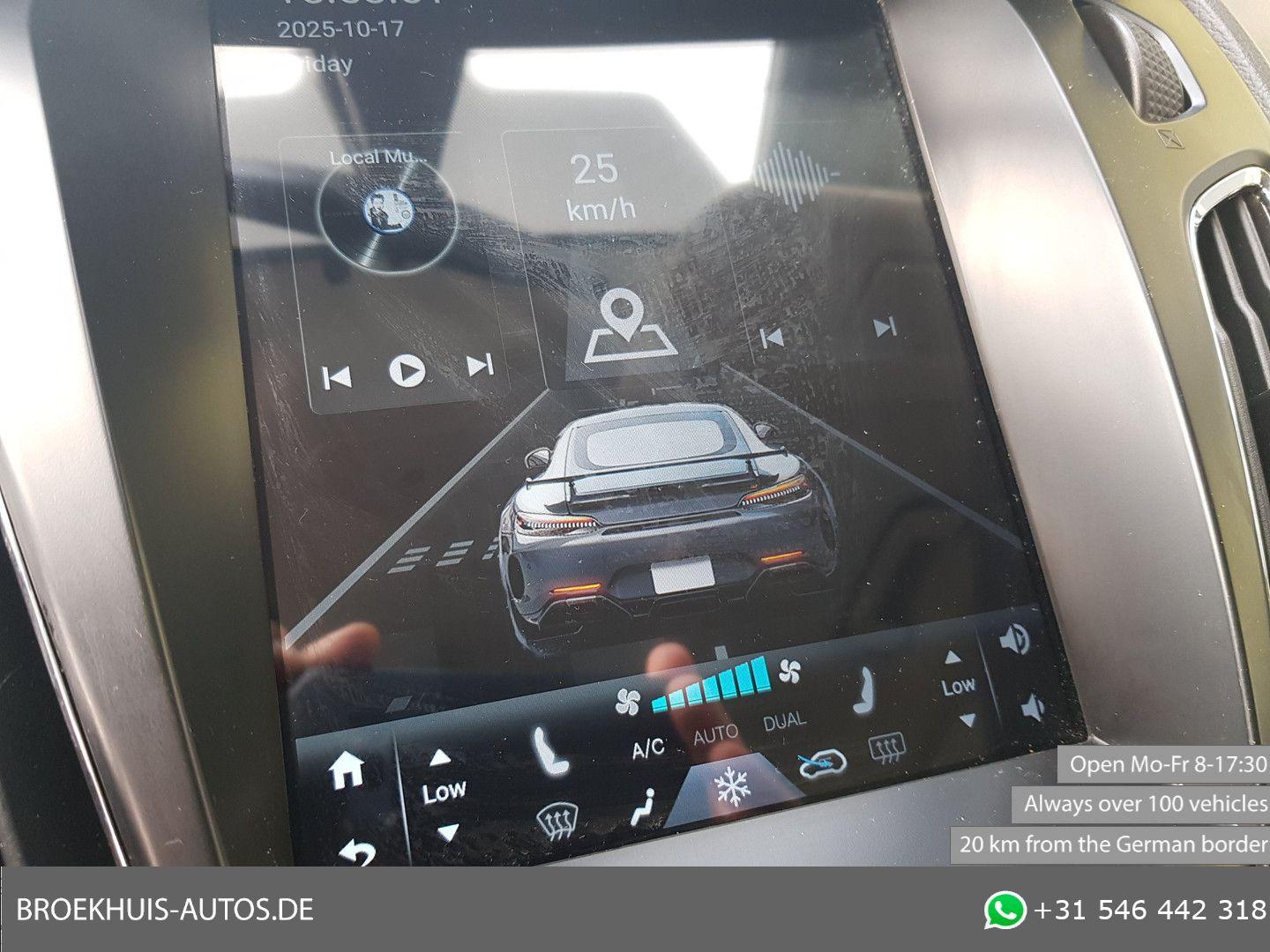 Ford Focus 2013 — photo 16