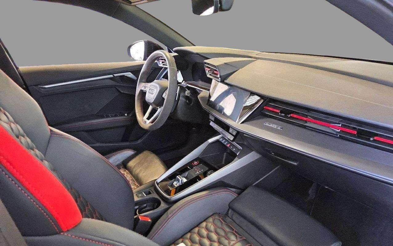 Audi RS 3 Limousine TFSI quattro MATRIX+B&O+280+LEDER foto 4