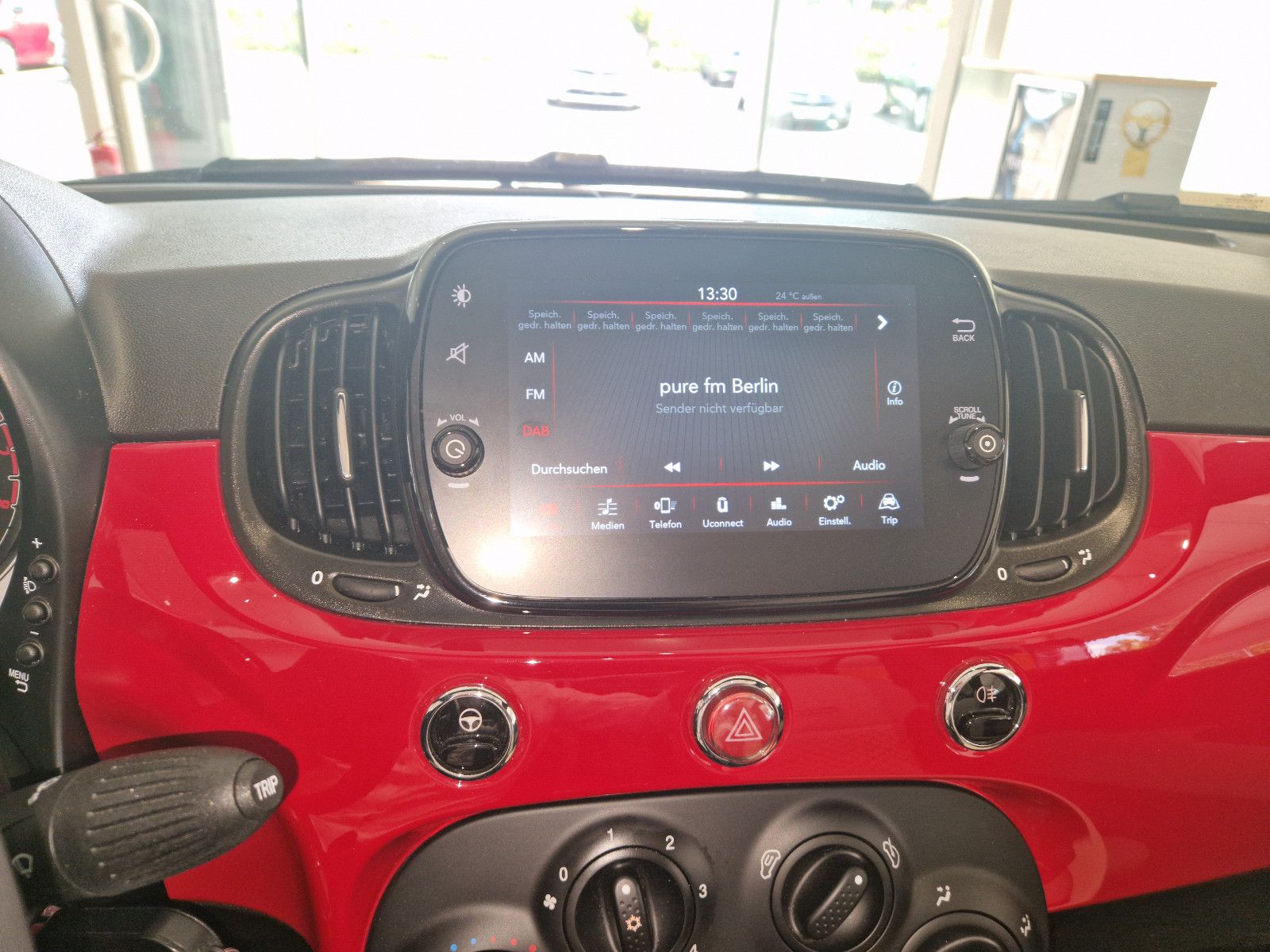 Fahrzeugabbildung Fiat 500C 1.0 GSE N3 Hybrid DOLCEVITA PDC