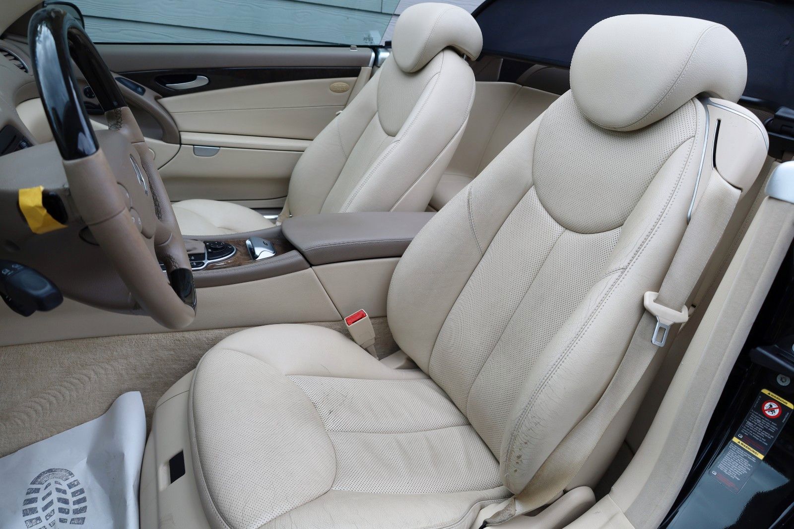 Fahrzeugabbildung Mercedes-Benz SL 350 Leder,Navi,Xenon,SH+Belüftung,PDC