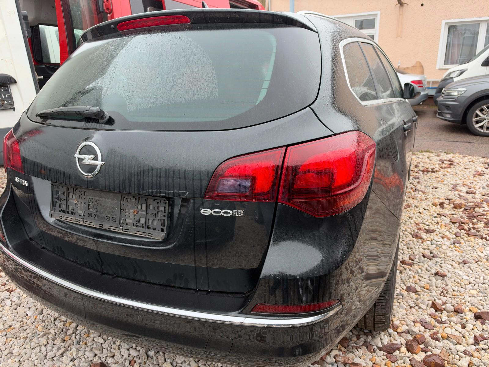 Opel Astra 2014 — engine 1.598 cm³, 136 HP (100kW)