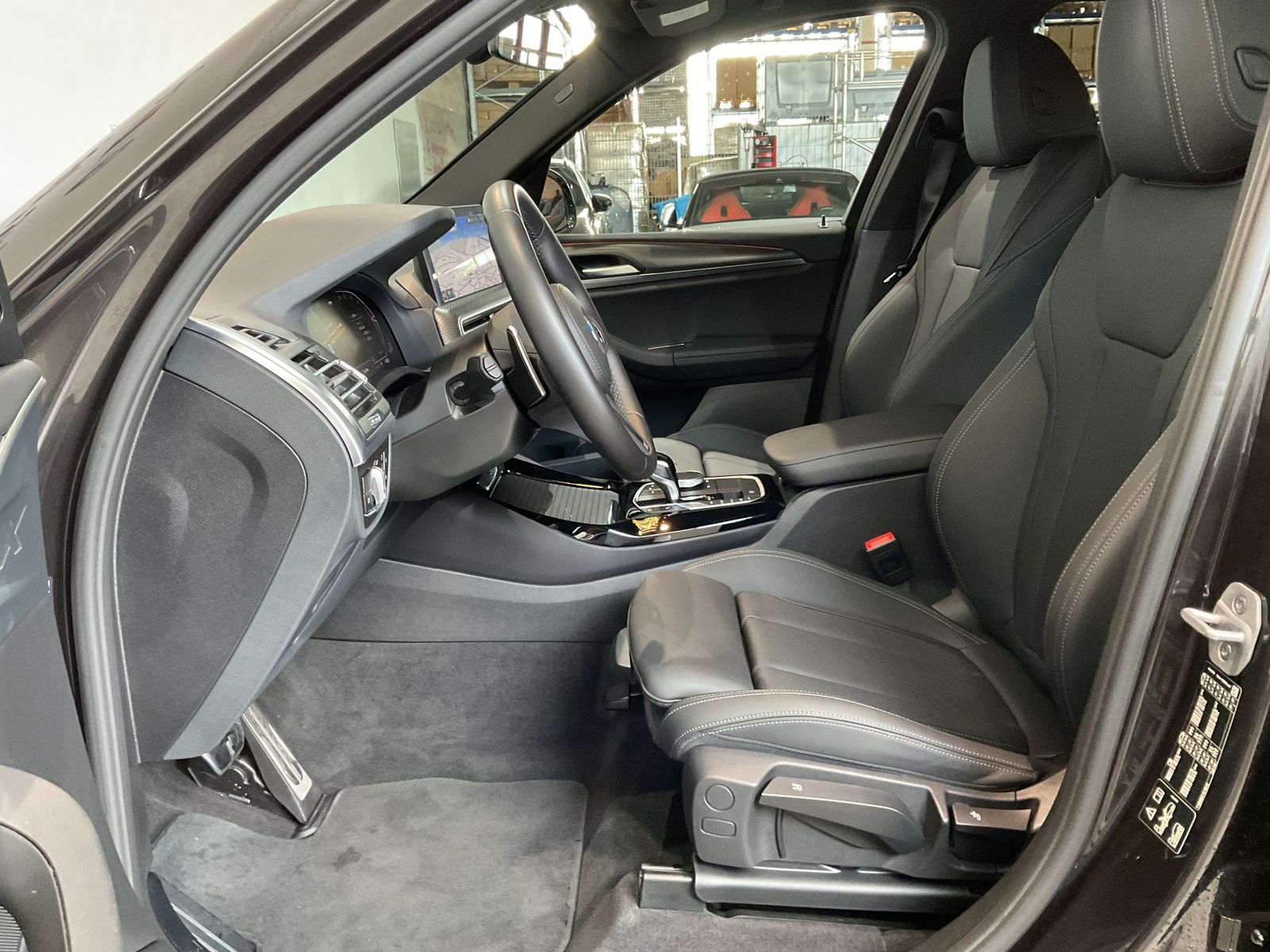 Fahrzeugabbildung BMW X3 xDrive20i | M Sportpaket | Sportsitze | HiFi