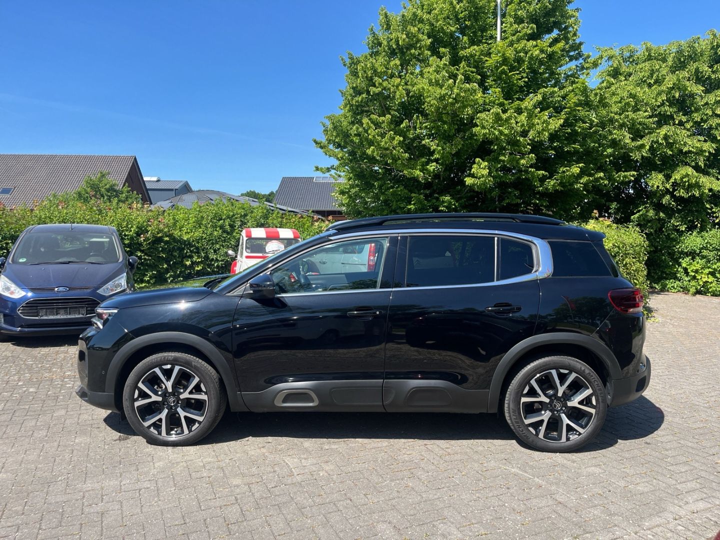 Fahrzeugabbildung Citroën C5 Aircross Shine 1.5 BlueHDi SHINE130 EAT8 ACC