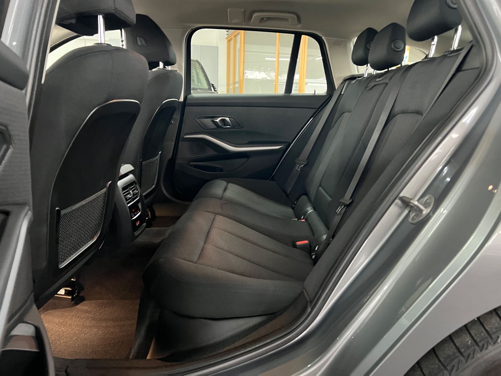 BMW 320d Touring xDrive III Driving Assistant III foto 23