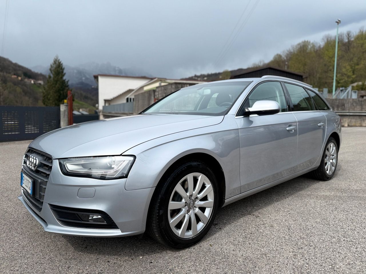 AUDI A4