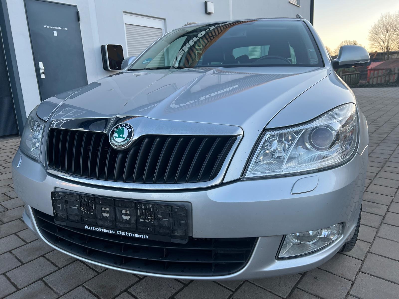 Skoda Octavia Combi Elegance * Automatik * E.Schiebd.*