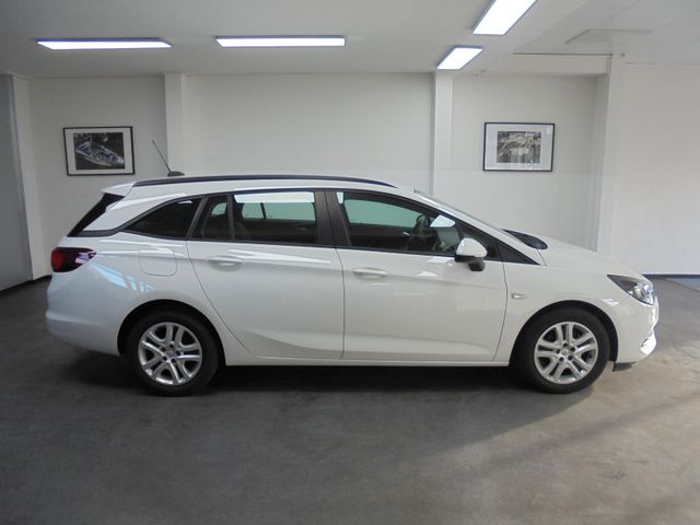 Opel Astra ST 1.5 D Edition Navi Kamera 49.000 km PDC