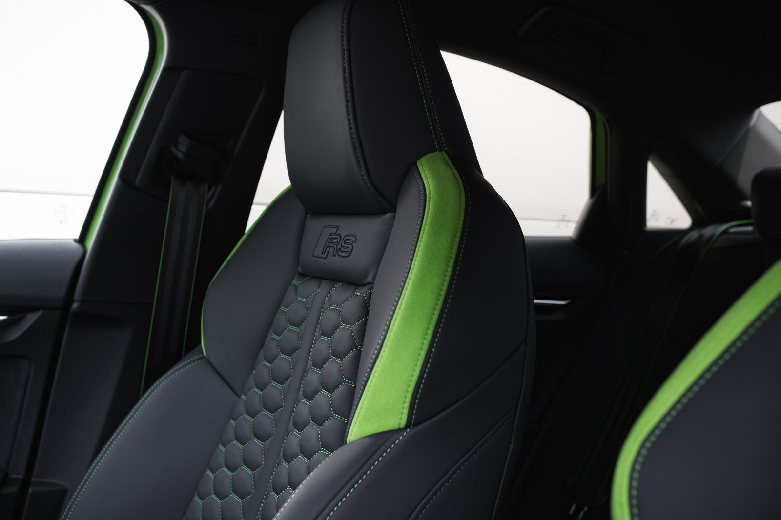 Fahrzeugabbildung Audi RS 3 Lim. 2.5 TFSI quattro-Sportabgas-Kamera