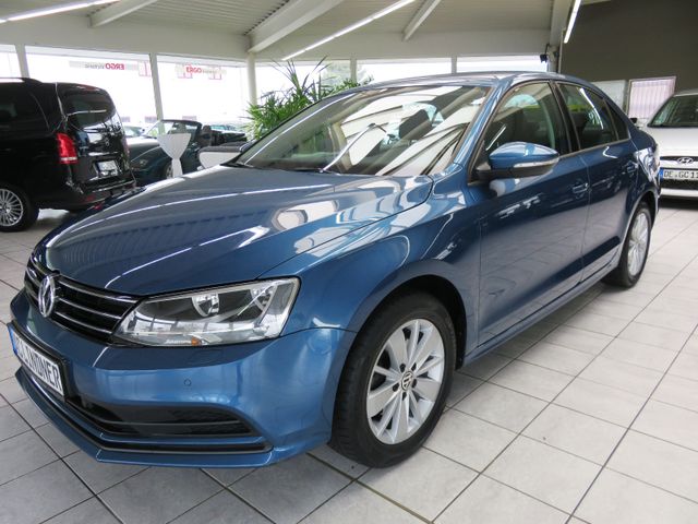 Volkswagen Jetta VI*Allwetter*Sitzheiz.*Klimaaut.*PDC vo/hi