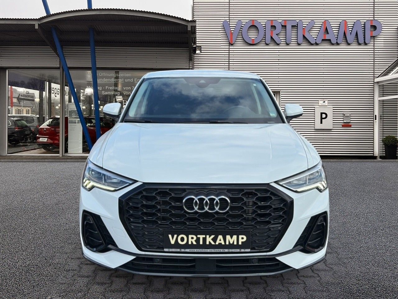 Audi Q3 Sportback 45 TFSI e S line imagem 2