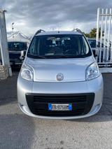 Fiat Qubo 1.3 MJT 75 CV Dynamic - silberne Fiat Qubo