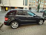Mercedes-Benz ML 300 - gebrauchte Mercedes-Benz ML 300 aus dem Jahr 2010
