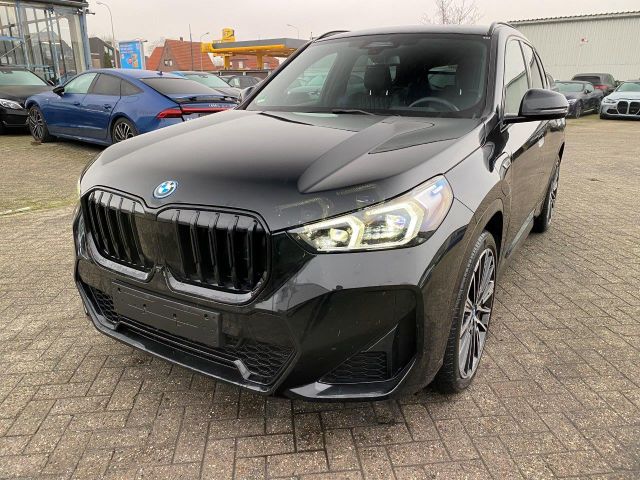 BMW X1 xDrive30e M Sport*LED - PANO - HEAD - UP*