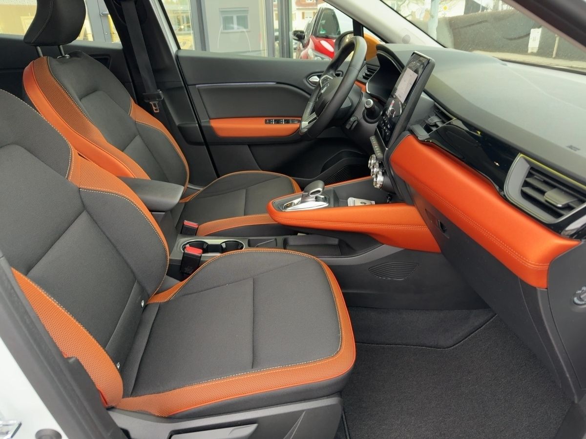 Fahrzeugabbildung Renault Captur Intens Plug-In 160