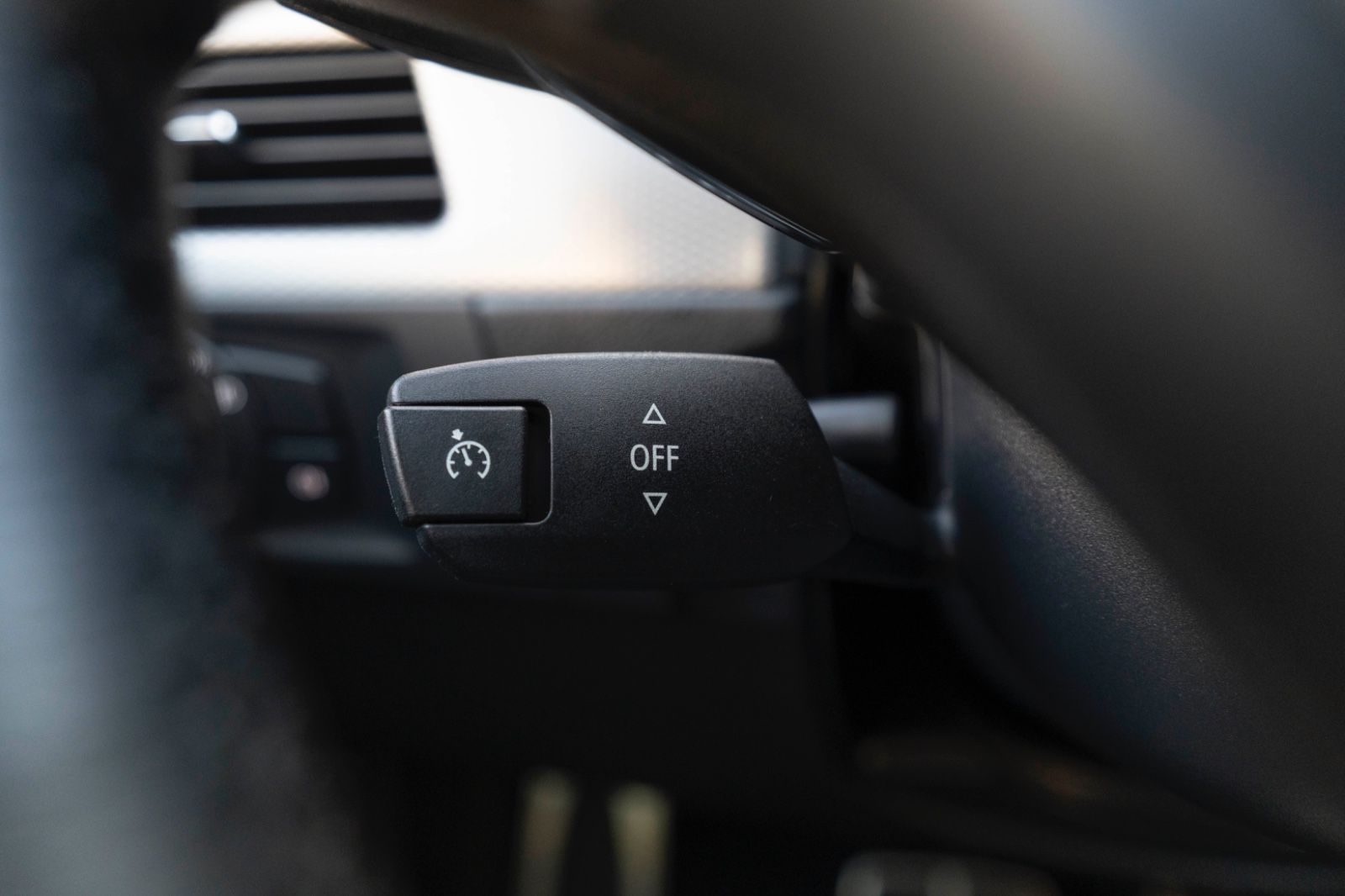 Fahrzeugabbildung BMW 335iS Coupé M PDC BIXENON TEMPOMAT LEDER DKG