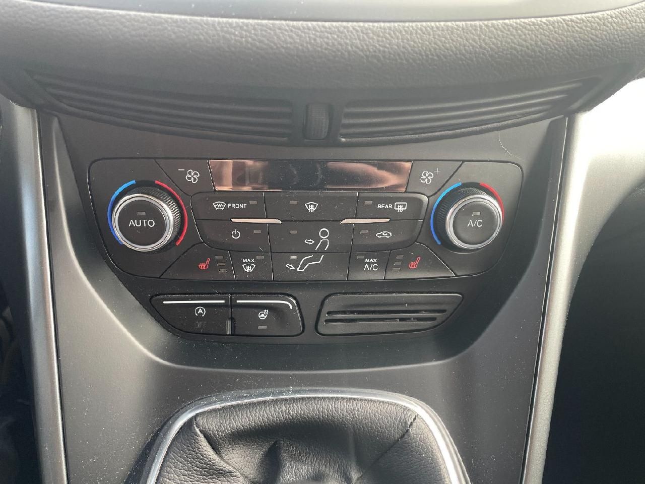 Fahrzeugabbildung Ford Kuga Winterpaket, Navi, Klimaautom.