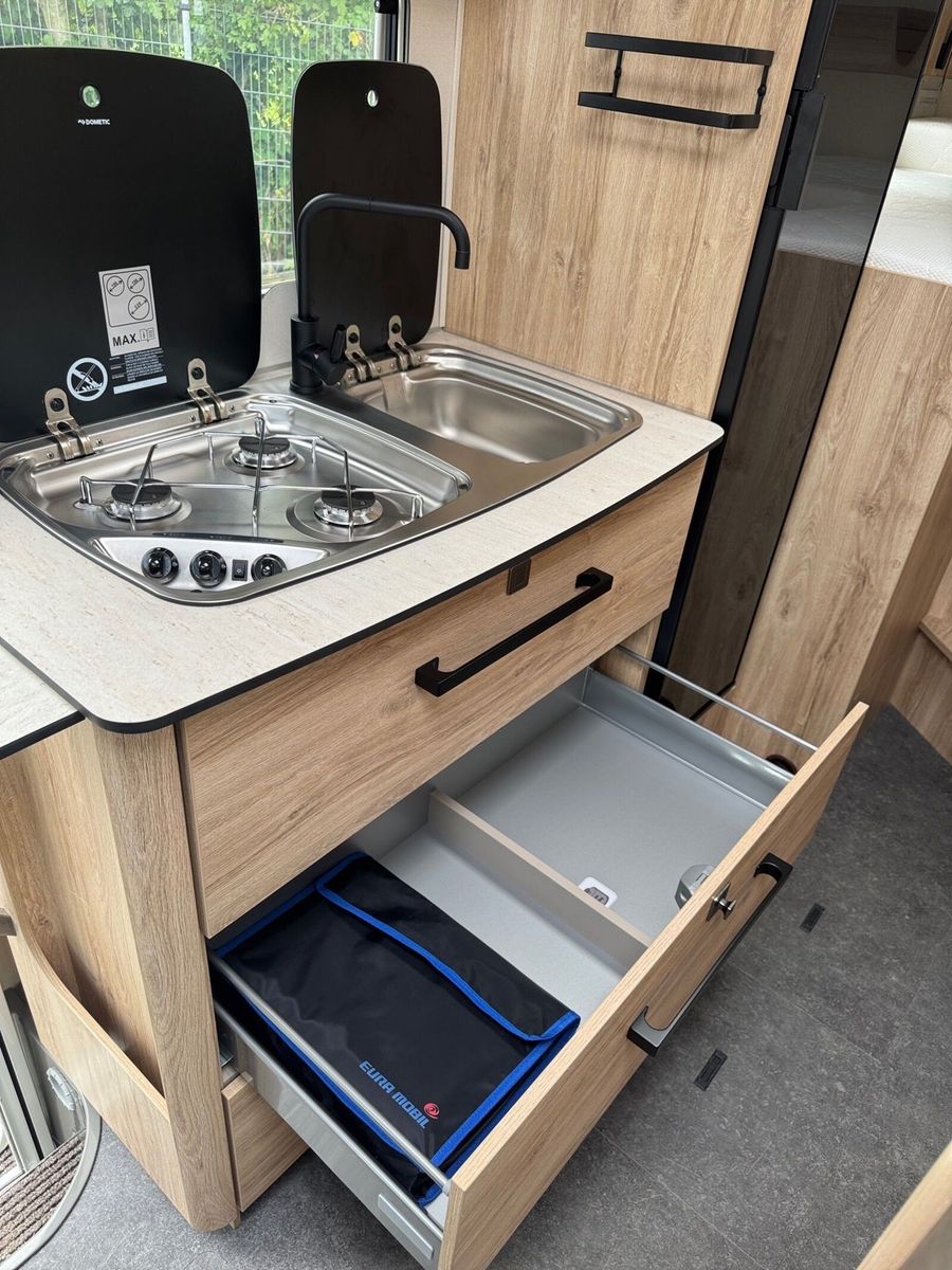 Fahrzeugabbildung Eura Mobil Profila T PT 660 EB Mondial Plus 180PS Dachklima
