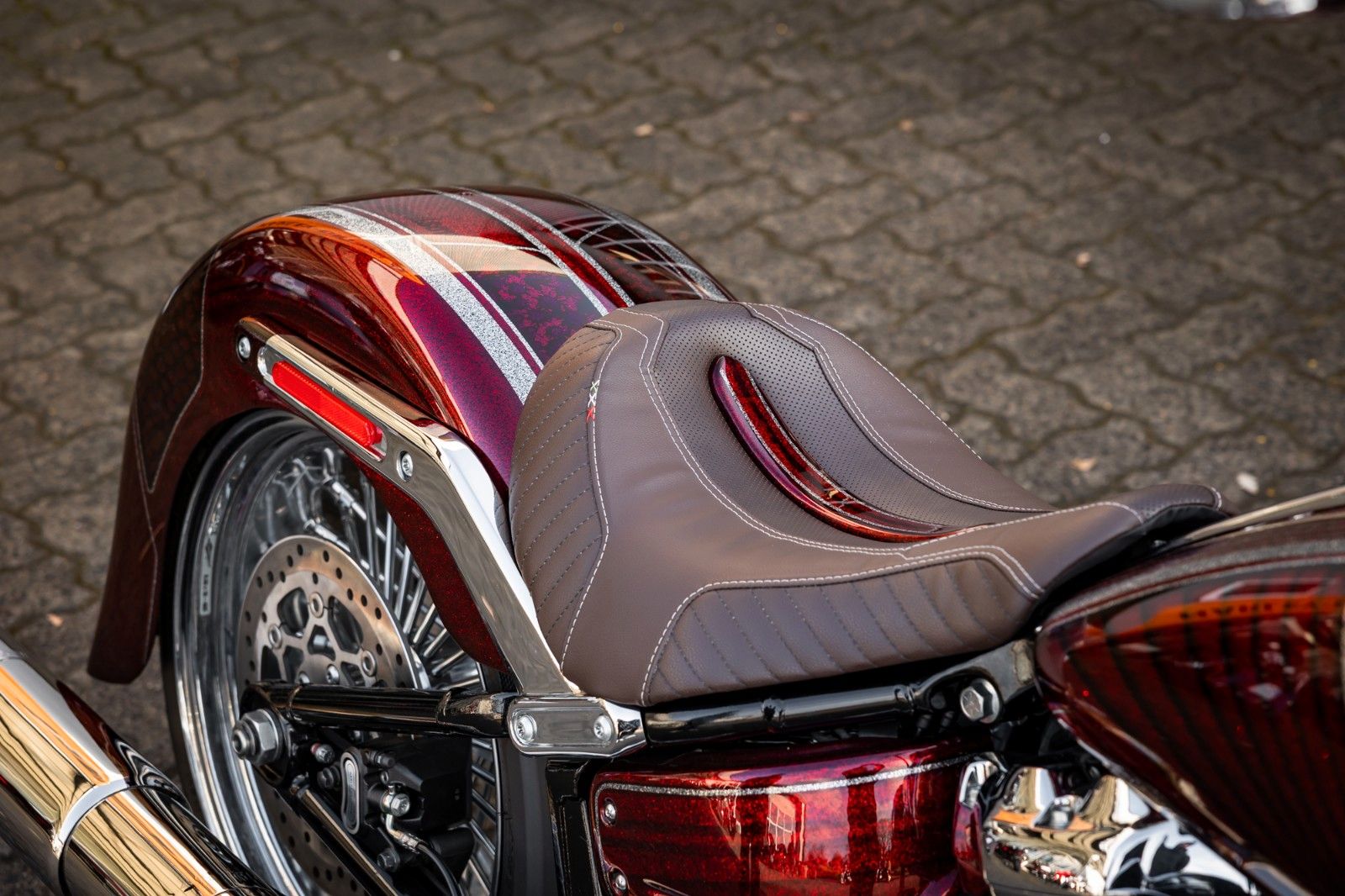 Fahrzeugabbildung Harley-Davidson FAT BOY FLFBS 114 MY24 - Chicano Umbau- Custom