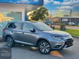 Mitsubishi Outlander 2.0 Edition 100 4WD AHK Navi Kamera - Mitsubishi: Navigationssystem