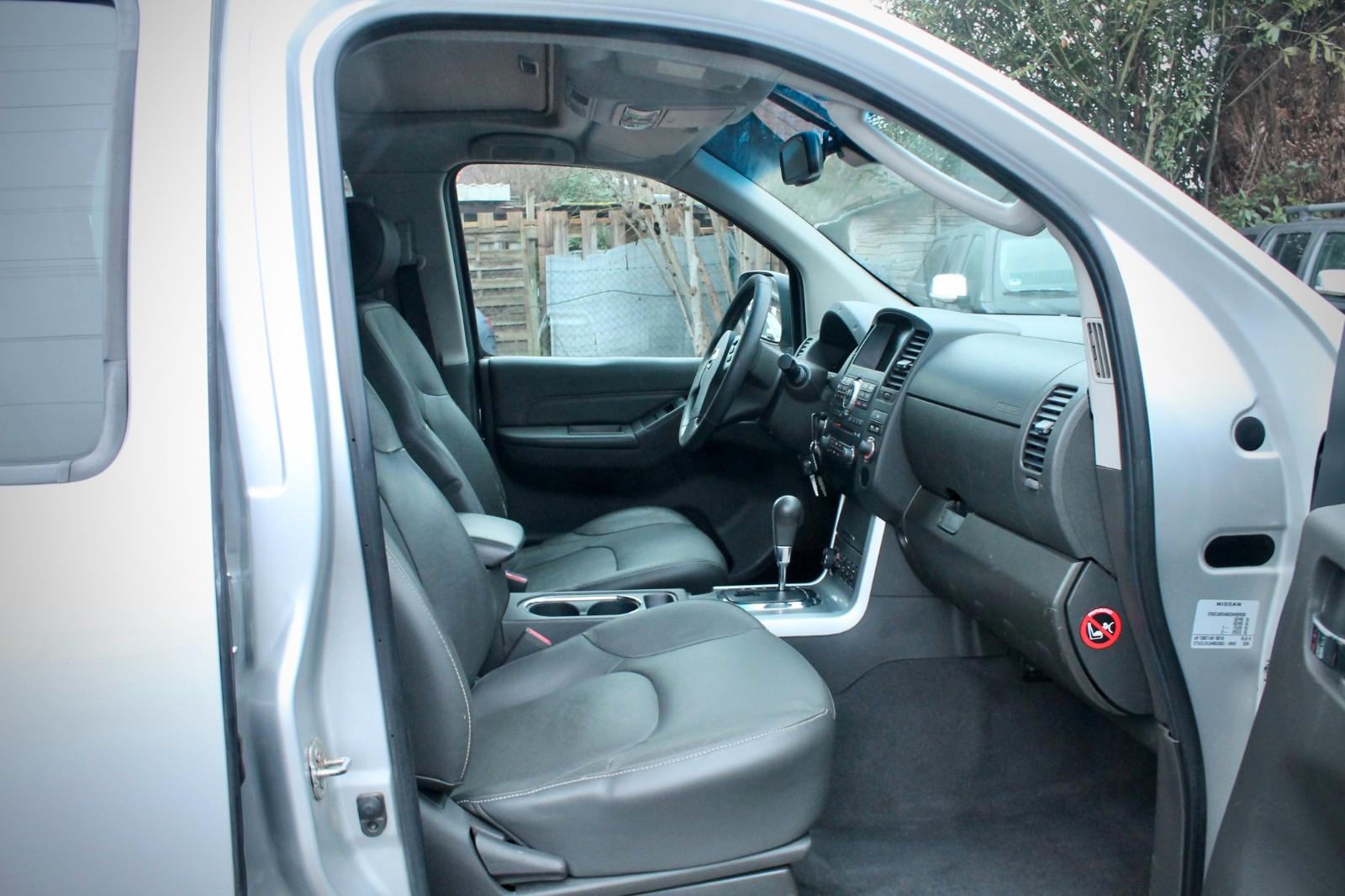 Nissan Navara 3.0 V6 dCi 231 ch BVA 4x4 – 2014