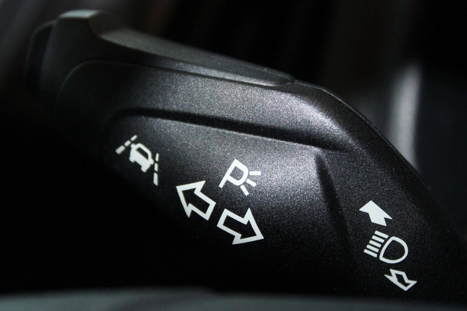 Fahrzeugabbildung Ford Grand Tourneo Connect Aut. NAVI STDHZ CAM AHK