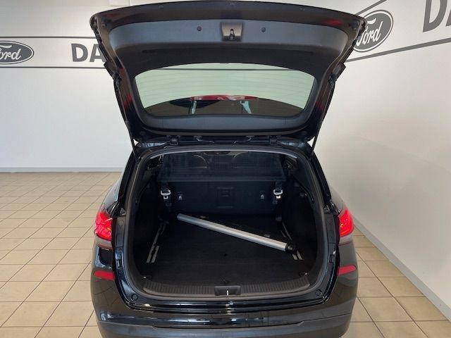 Fahrzeugabbildung Hyundai i30 cw Premium LED totWinkelASS DAB Tempomat